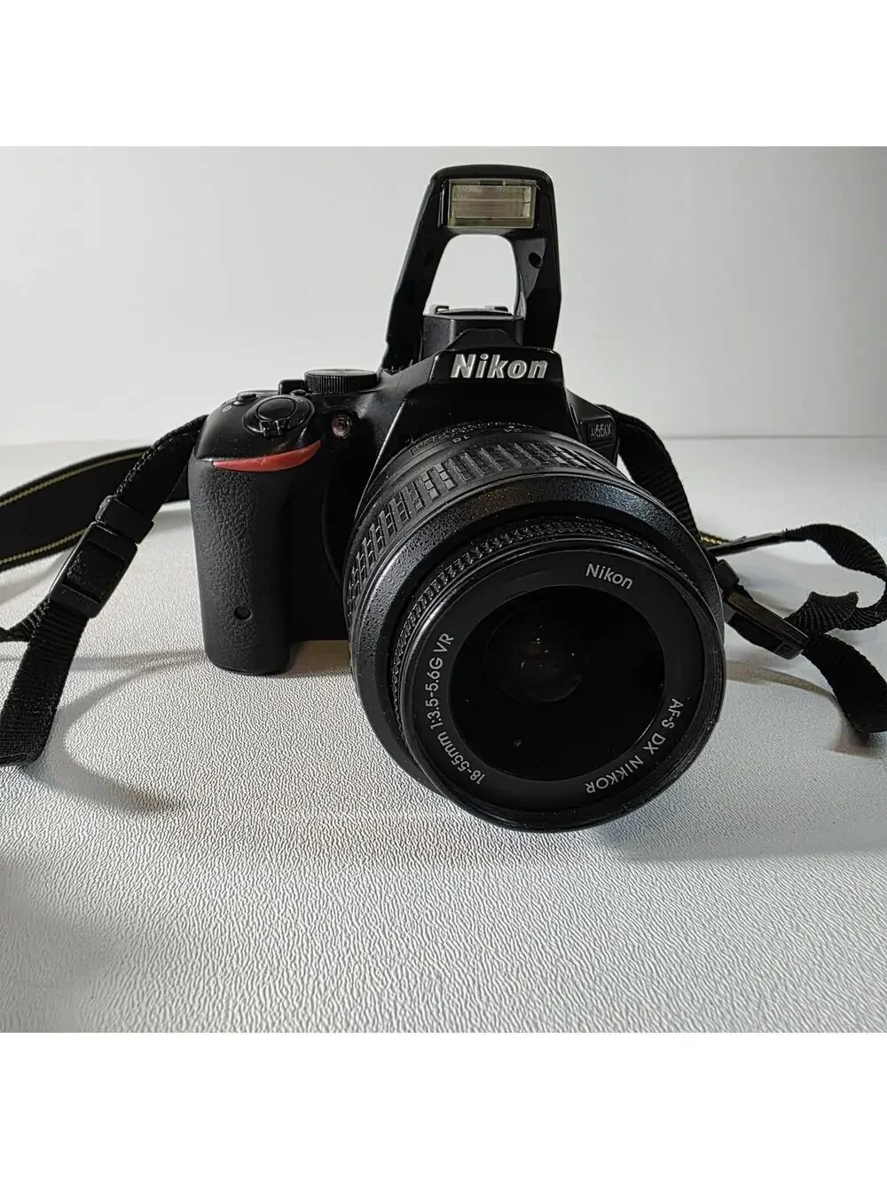 Nikon D D5500 DSLR comes With Lens 18-55mm 3.5-5.6 G VR Aspherical